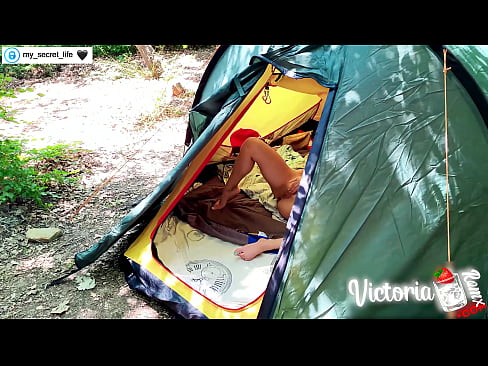 ❤️ Difilmkan di kamera Pria brengsek yang bersemangat dari Orang Asing di dalam tenda ☑ Porno vk di id.mysexpics.ru ️❤